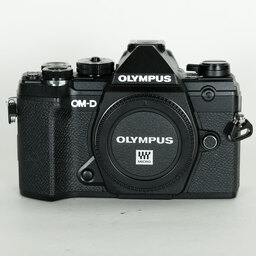 OLYMPUS OM-D E-M5 Mark III