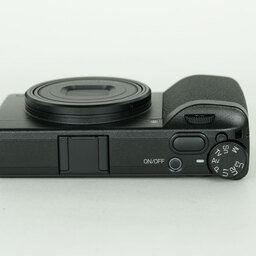 RICOH GR IV