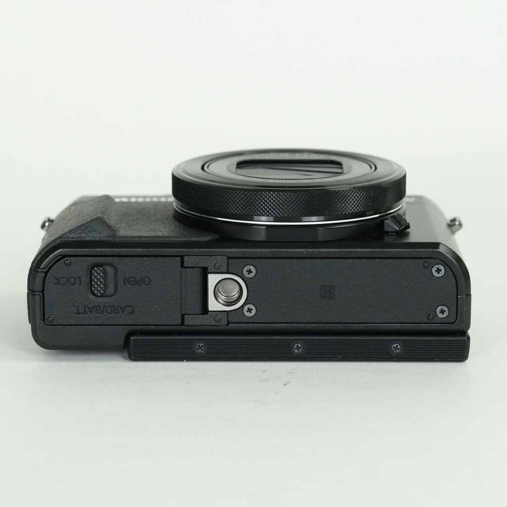 Canon PowerShot G7X Mark II