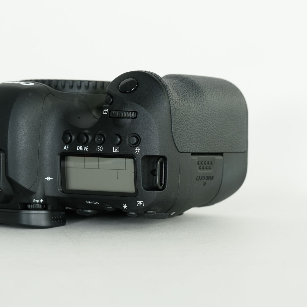 Canon EOS 6D Mark II