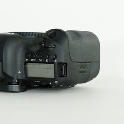 Canon EOS 6D Mark II