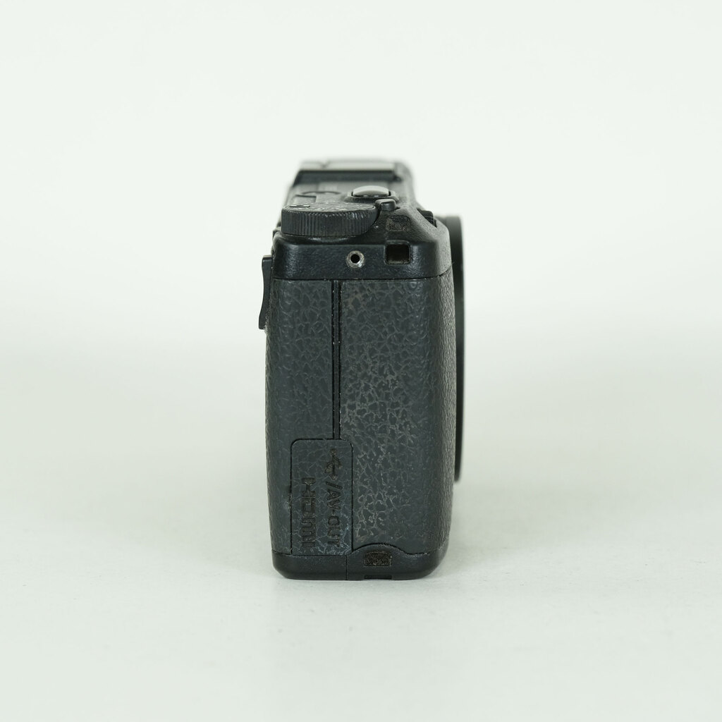 RICOH GR DIGITAL IV