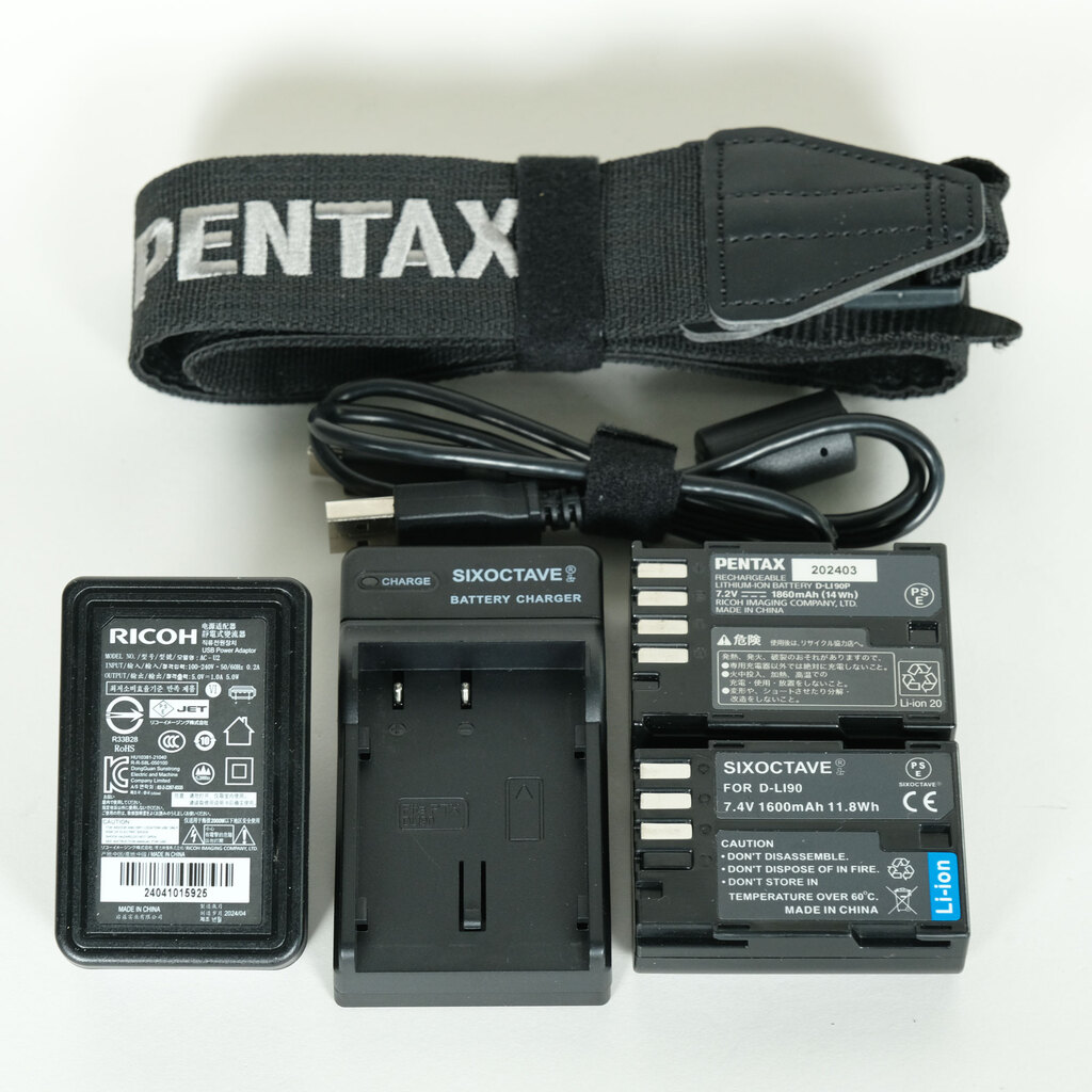 PENTAX K-3 Mark III Monochrome PENTAX K-3 Mark III Monochrome