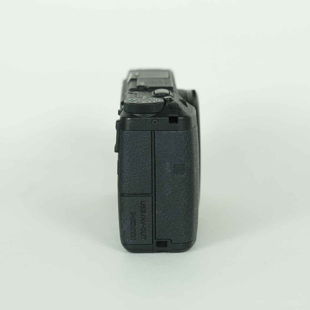 RICOH GR IIの出品 | ONE SCENE（ワンシーン）