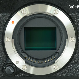 FUJIFILM X-M5