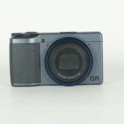 RICOH GR IIIx Urban Edition