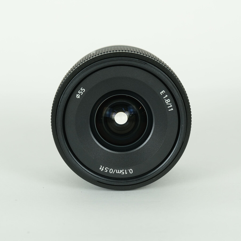 SONY E 11mm F1.8（SEL11F18） 美品 SONY E 11mm F1.8 SEL11F18の出品 | ONE SCENE（ワンシーン）