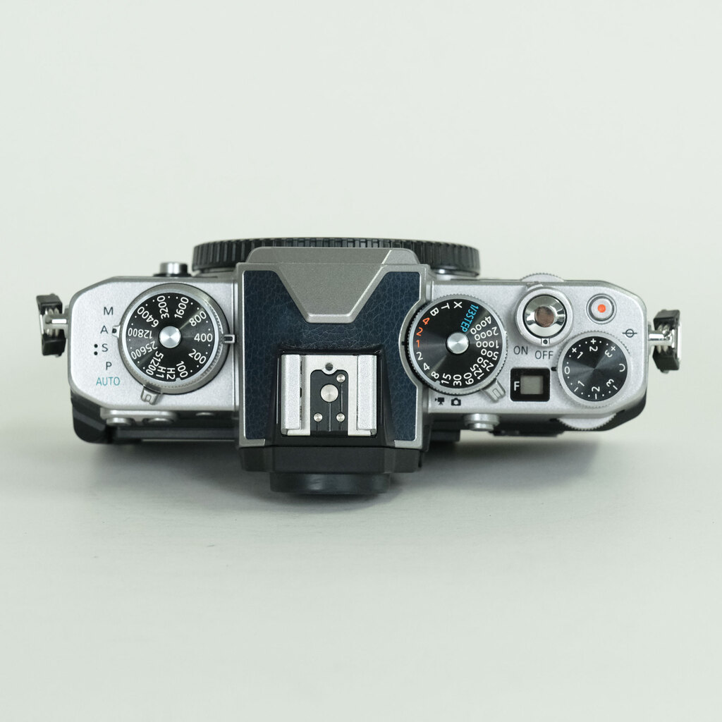 Nikon Z fc ボディ シルバー プレミアムエクステリア張替済み