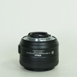 Nikon AF-S DX NIKKOR 35mm f/1.8G Nikon AF-S DX NIKKOR 35mm f/1.8G