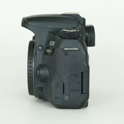 Canon EOS 9000D