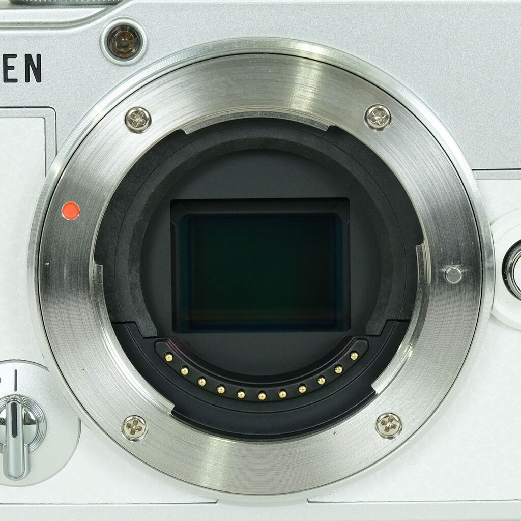 OLYMPUS PEN E-P7