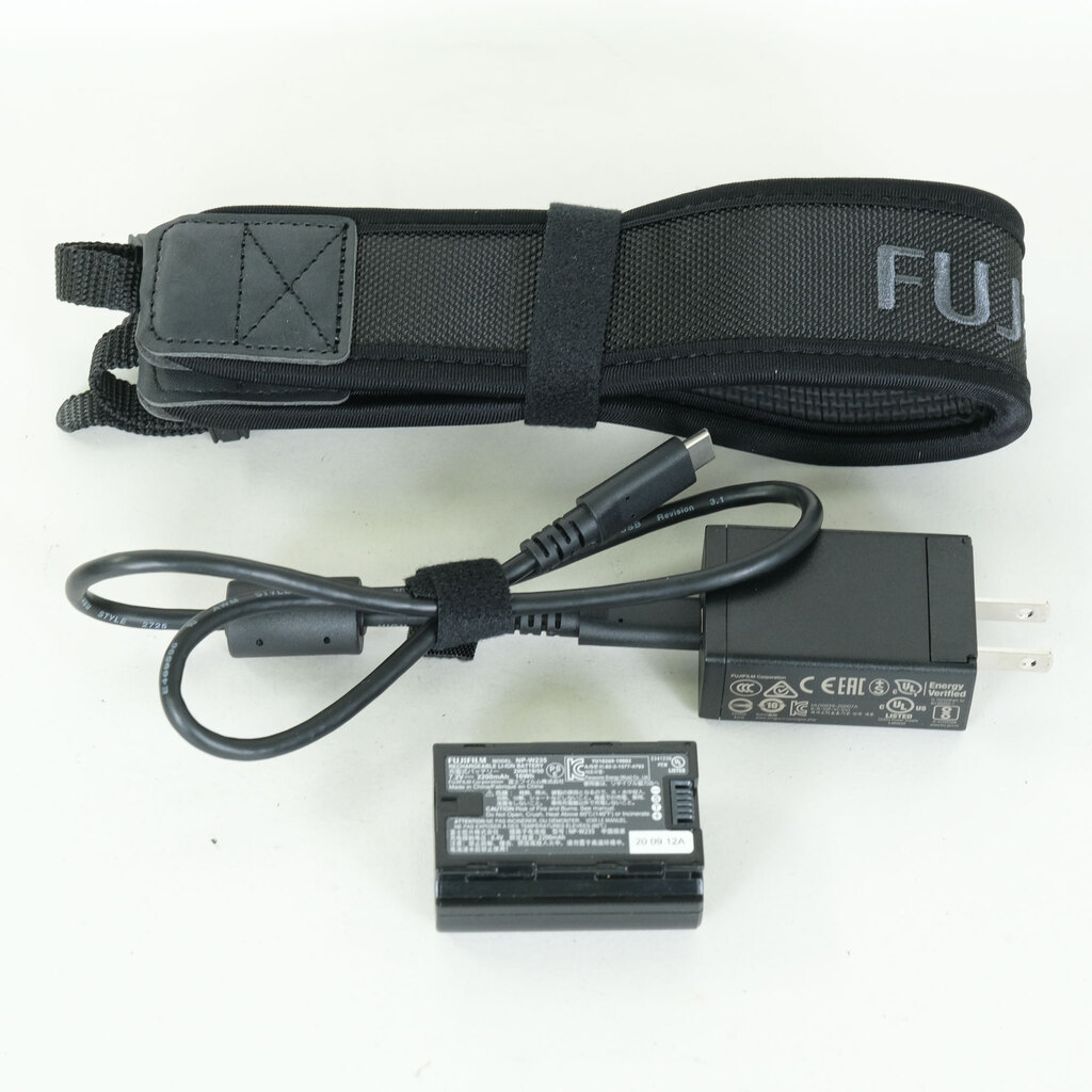 FUJIFILM X-T4 FUJIFILM X-T4