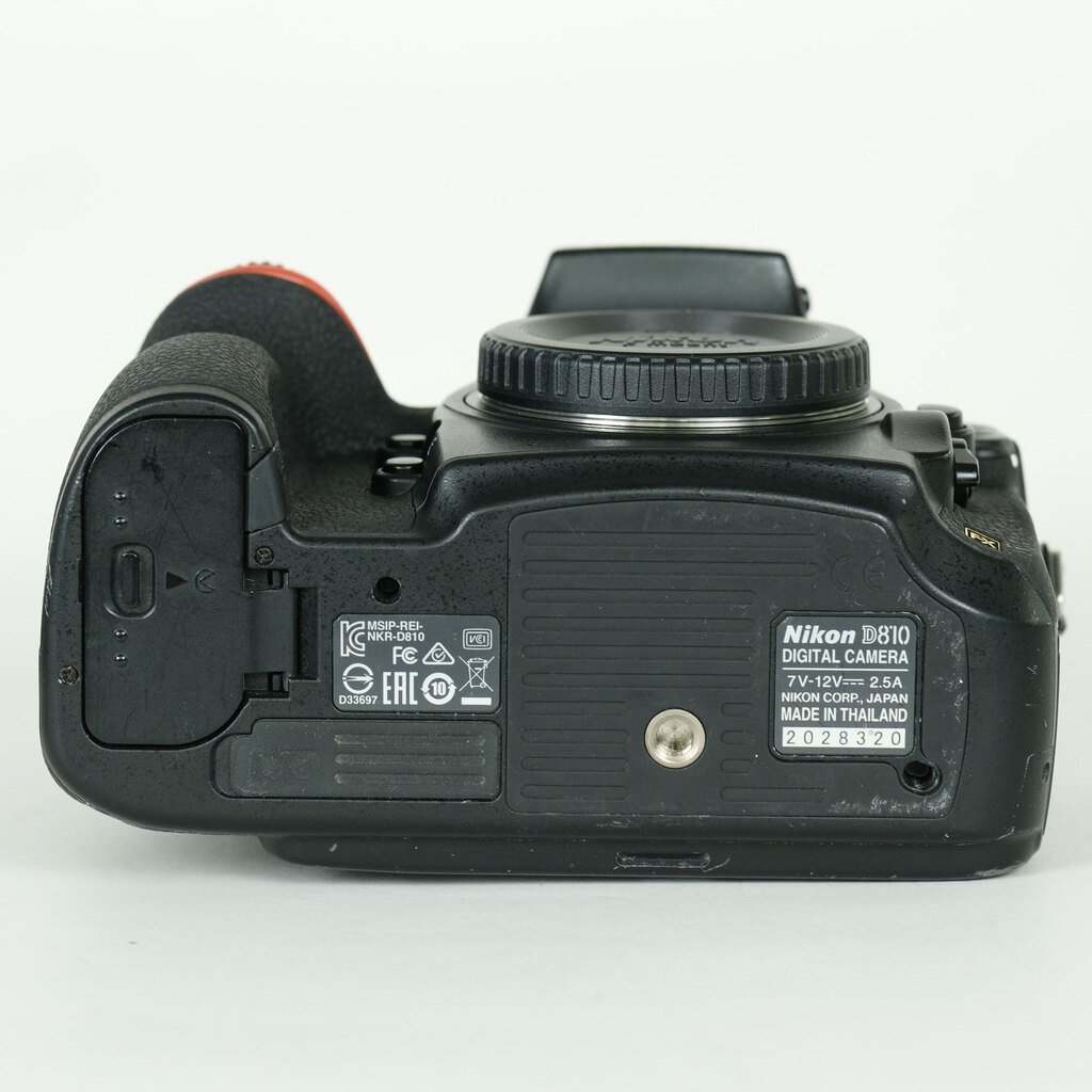 Nikon D810 ボディ シャッター回数5222枚 低ショット Nikon D810の出品 | ONE SCENE（ワンシーン）