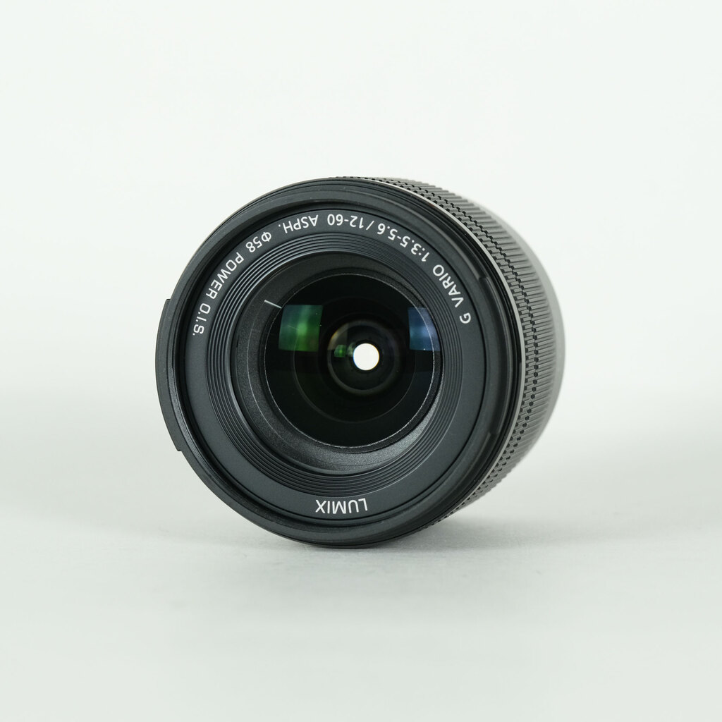 Panasonic LUMIX G VARIO 12-60mm / F3.5-5.6 ASPH. / POWER O.I.S.の