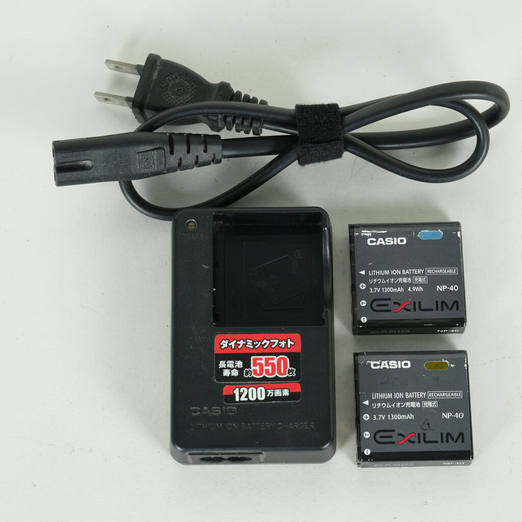 CASIO EXILIM EX-Z400GD ゴールドの出品 | ONE SCENE（ワンシーン）