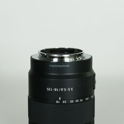 SONY E 18-135mm F3.5-5.6 OSS SEL18135