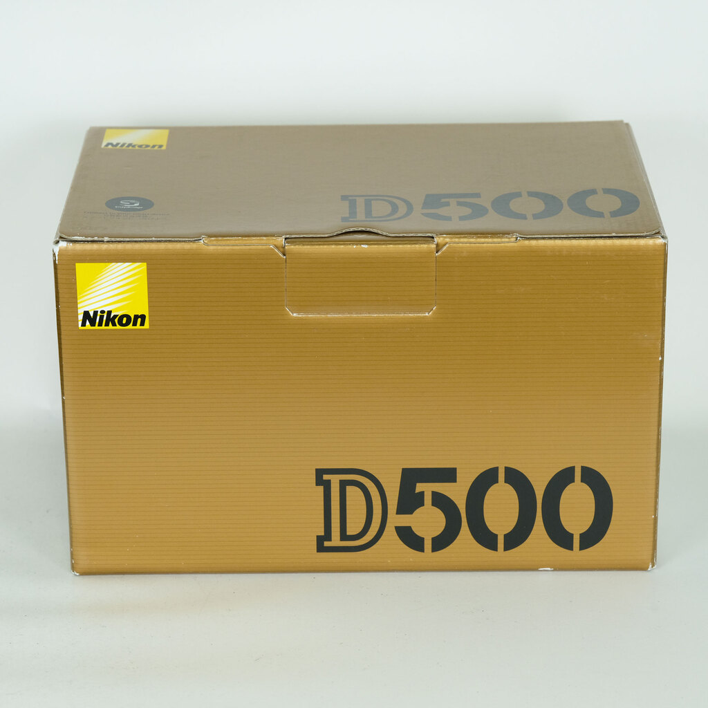Nikon D500