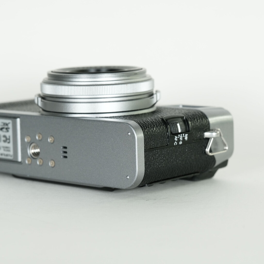 FUJIFILM FinePix X100