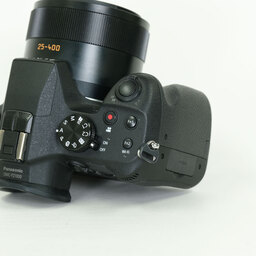 Panasonic LUMIX DMC-FZ1000