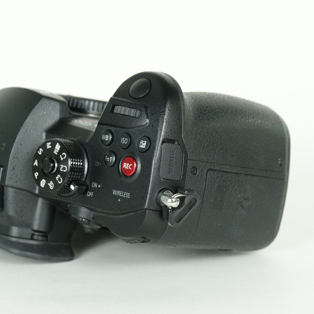 Panasonic LUMIX DC-GH5S Panasonic LUMIX DC-GH5S