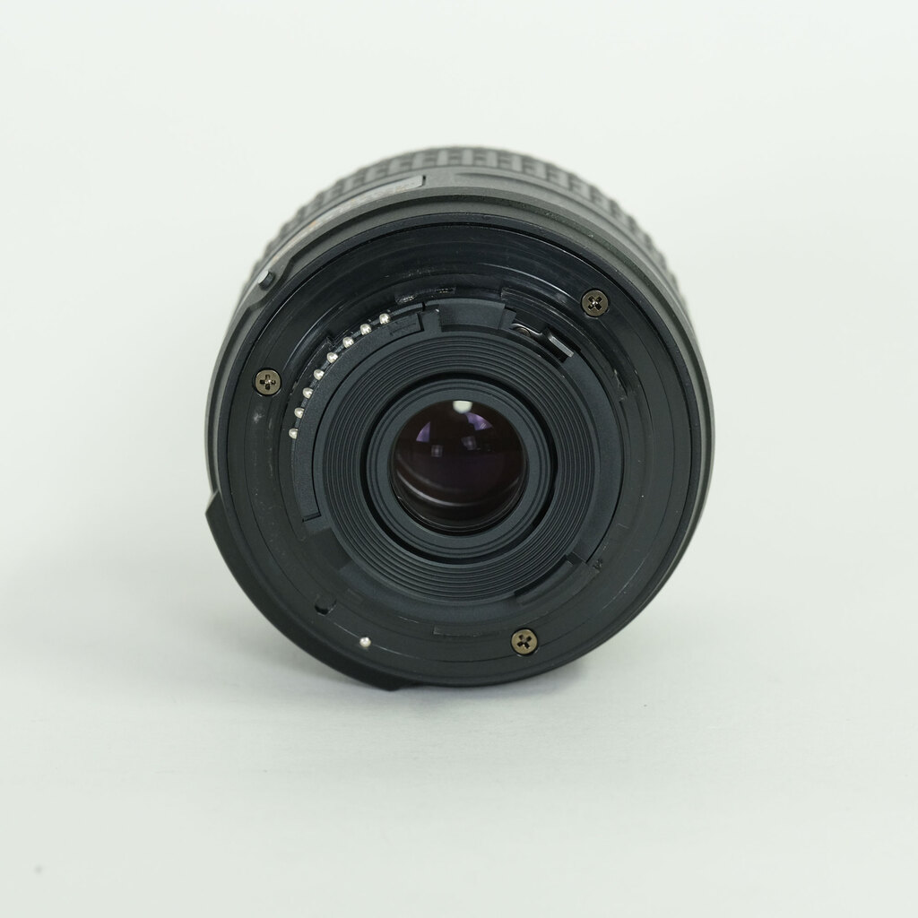 Nikon AF-S DX NIKKOR 18-55mm f3.5-5.6G VR II