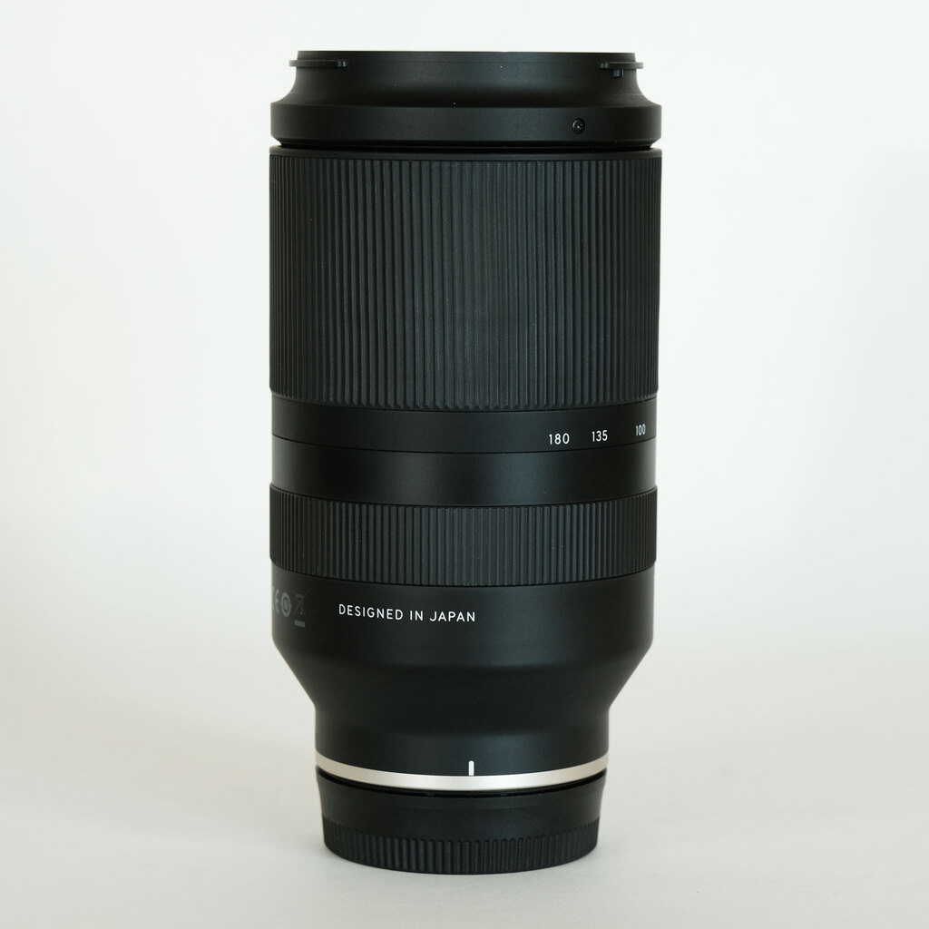 TAMRON 70-180mm F/2.8 Di III VXD (Model A056) [ ソニーE用 ]