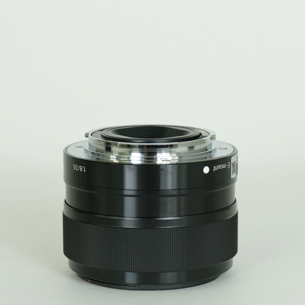 SONY E 35mm F1.8 OSS SEL35F18 SONY E 35mm F1.8 OSS SEL35F18