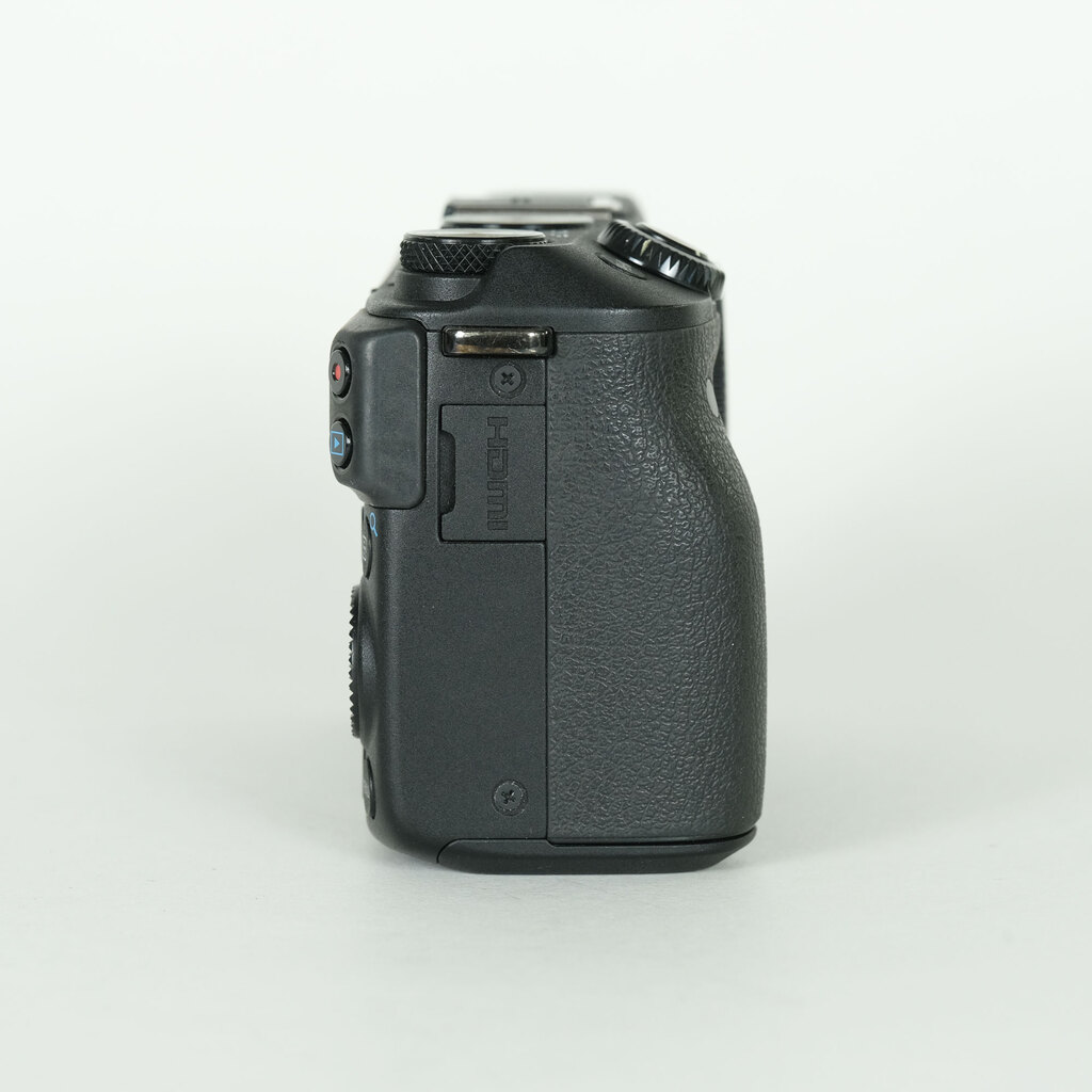 Canon EOS M3 ボディEVFキット ブラック