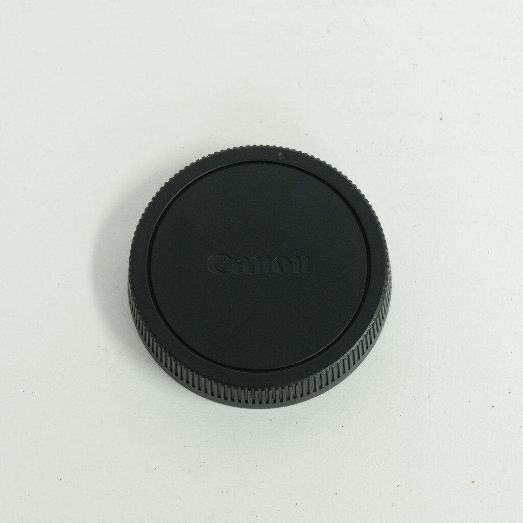 Canon EF-M22mm F2 STM
