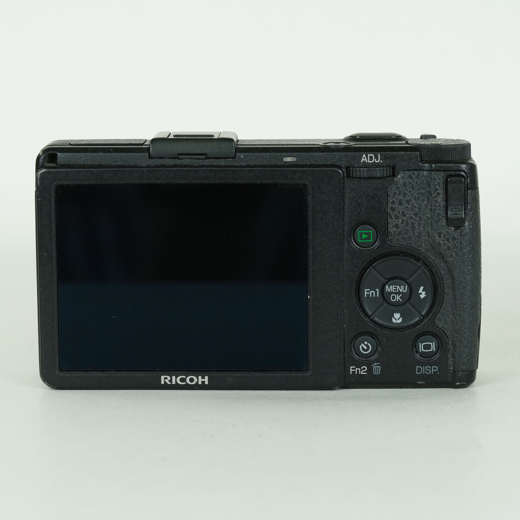 RICOH GR DIGITAL IV