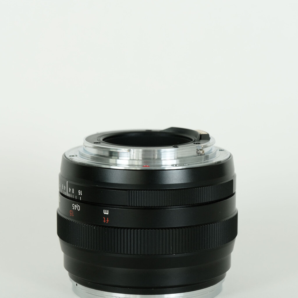 Carl Zeiss Planar T* 50mm F1.4 ZE [キヤノンEF用]