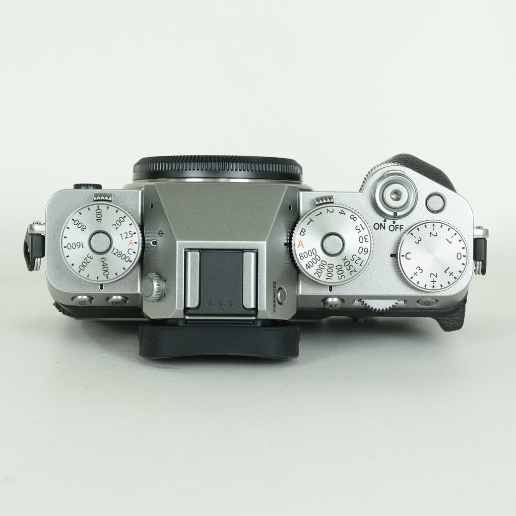 FUJIFILM X-T5