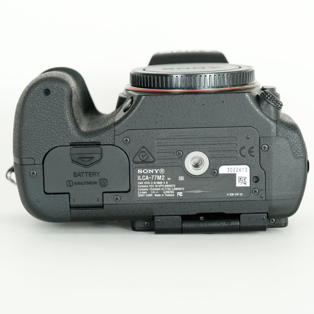 SONY α77IIボディ ILCA-77M2の出品 | ONE SCENE（ワンシーン）