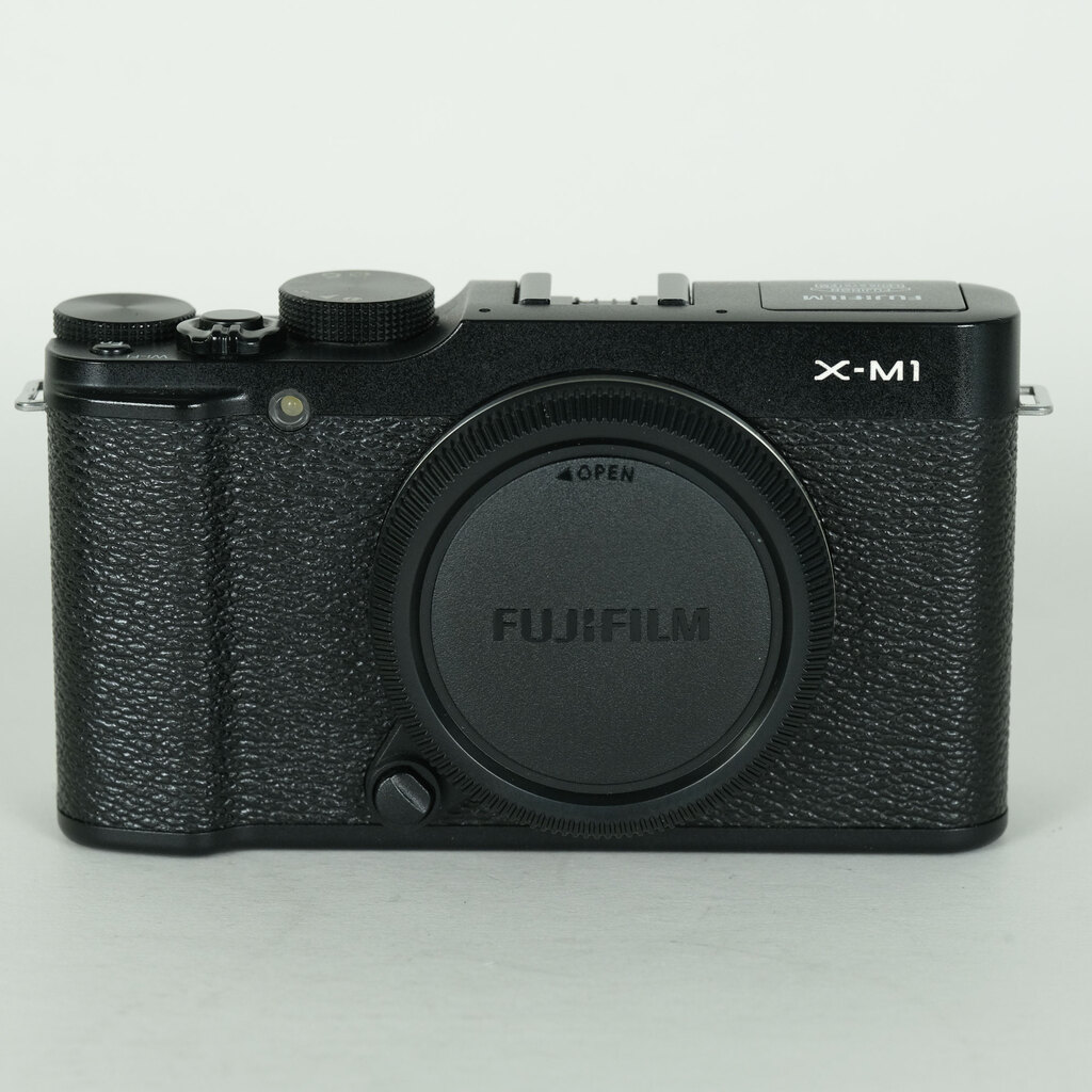 FUJIFILM X-M1 ボディ ブラック