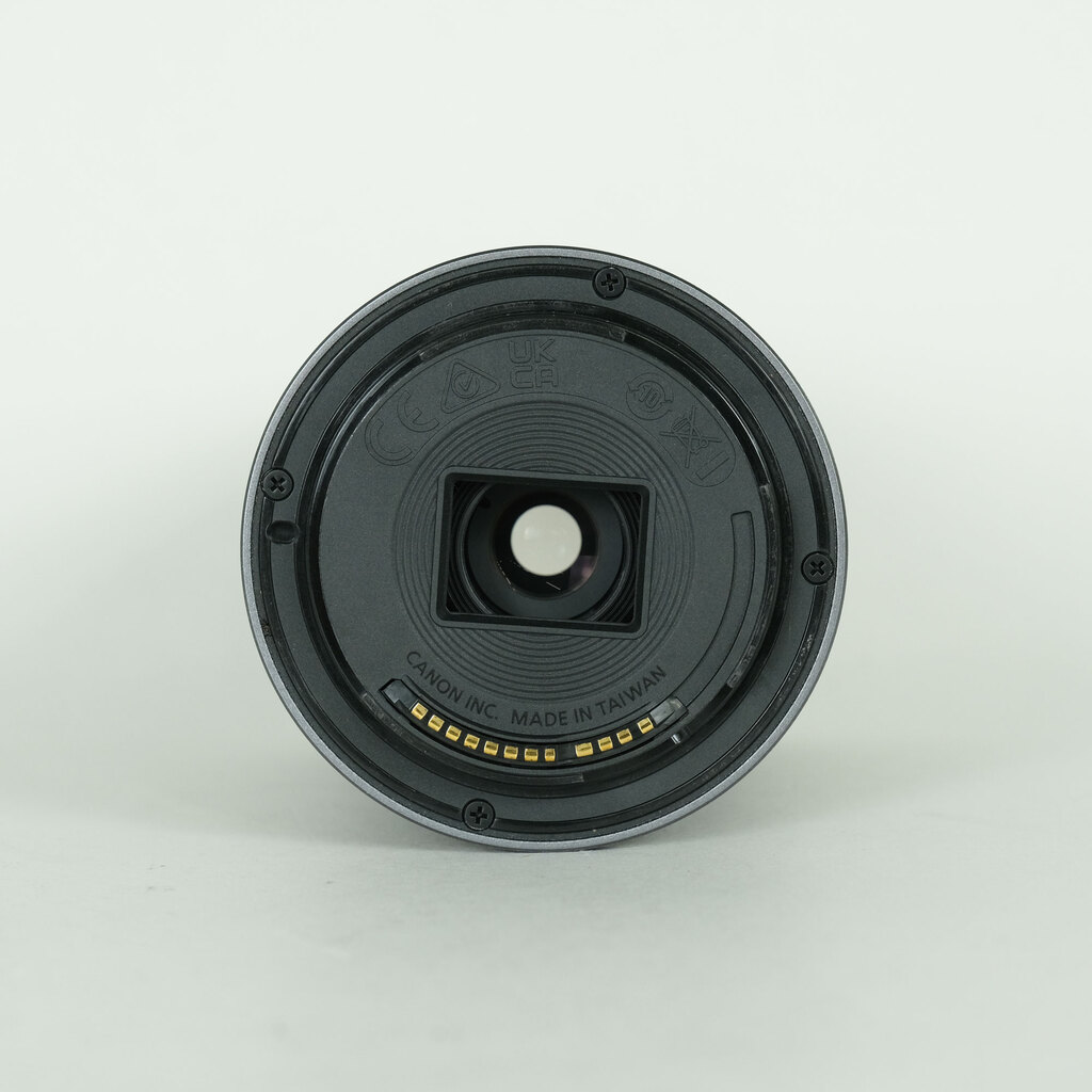 Canon 55-210mm ズームレンズ箱なし Canon RF-S55-210mm F5-7.1 IS STMの出品 | ONE SCENE（ワンシーン）