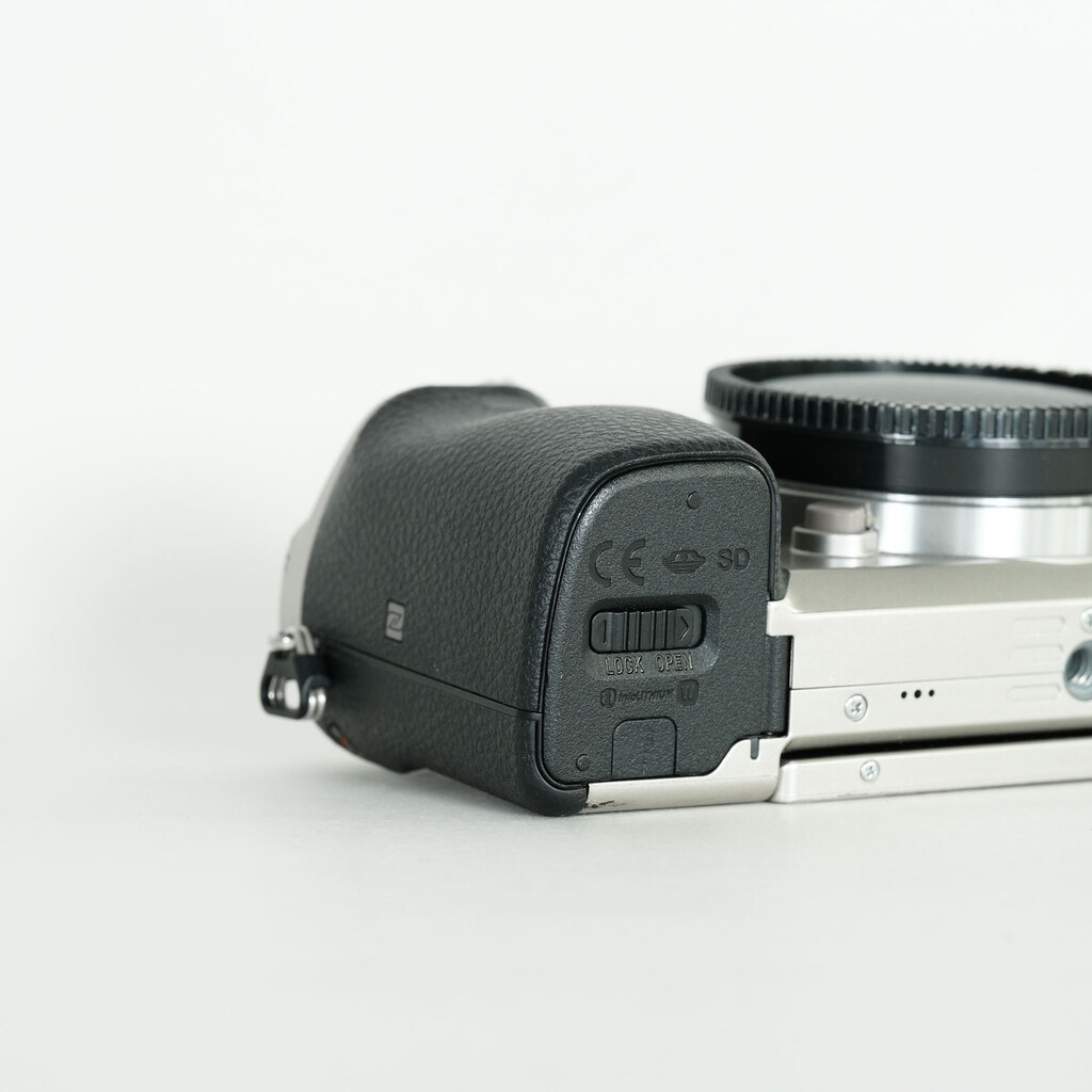 SONY α6000（ILCE-6000）