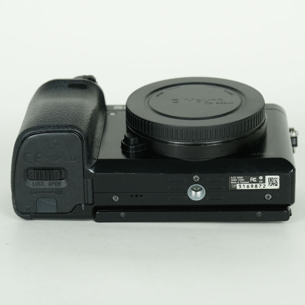 SONY α6000(ILCE-6000) SONY α6000(ILCE-6000)