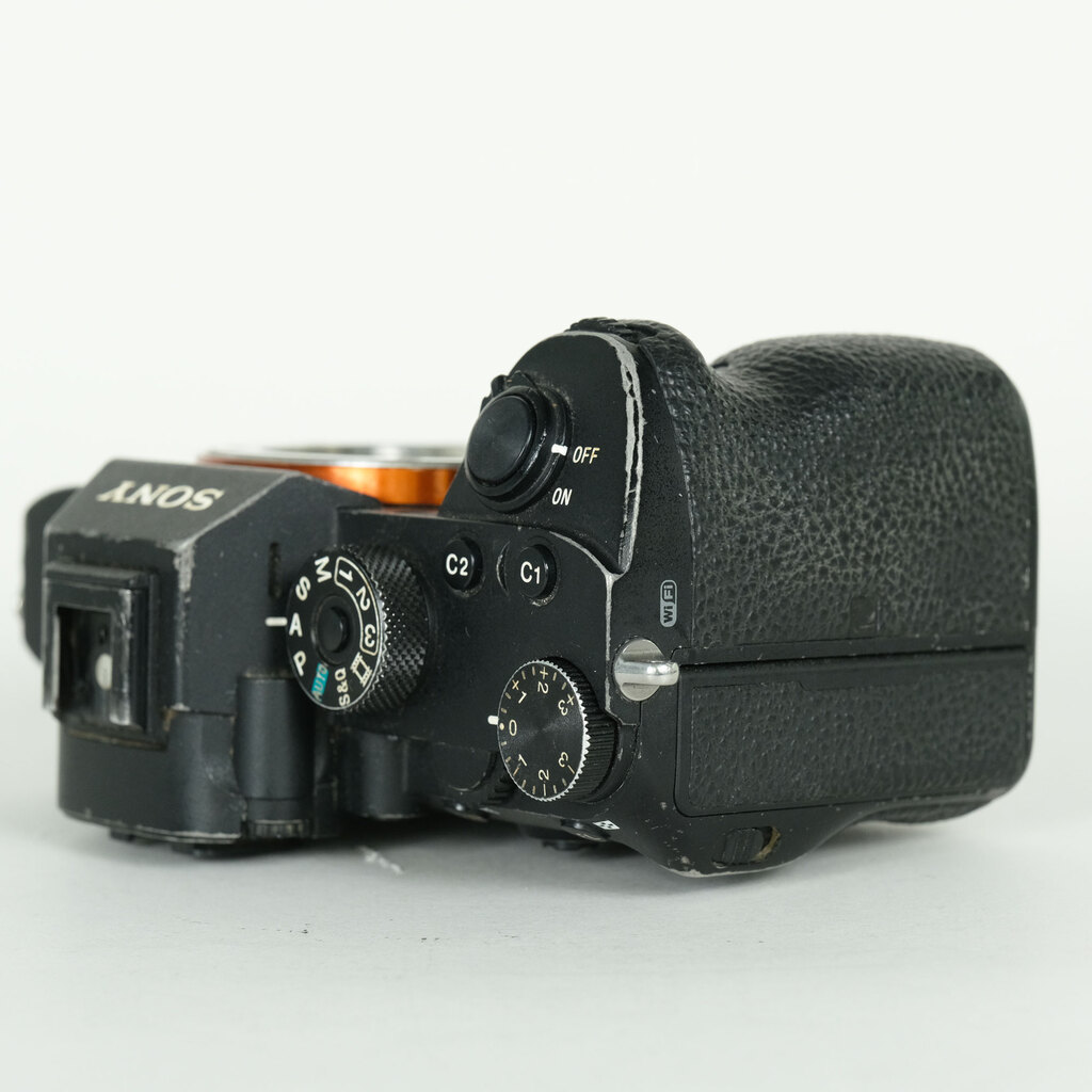 SONY α7R III(ILCE-7RM3) SONY α7R III(ILCE-7RM3)