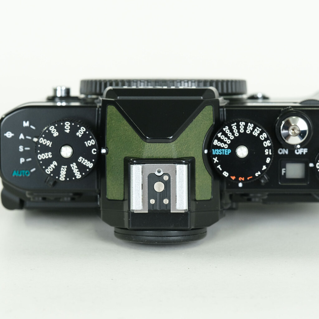 Nikon Z f プレミアムエクステリア張替済み