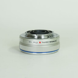 OLYMPUS M.ZUIKO DIGITAL 17mm F2.8 シルバー