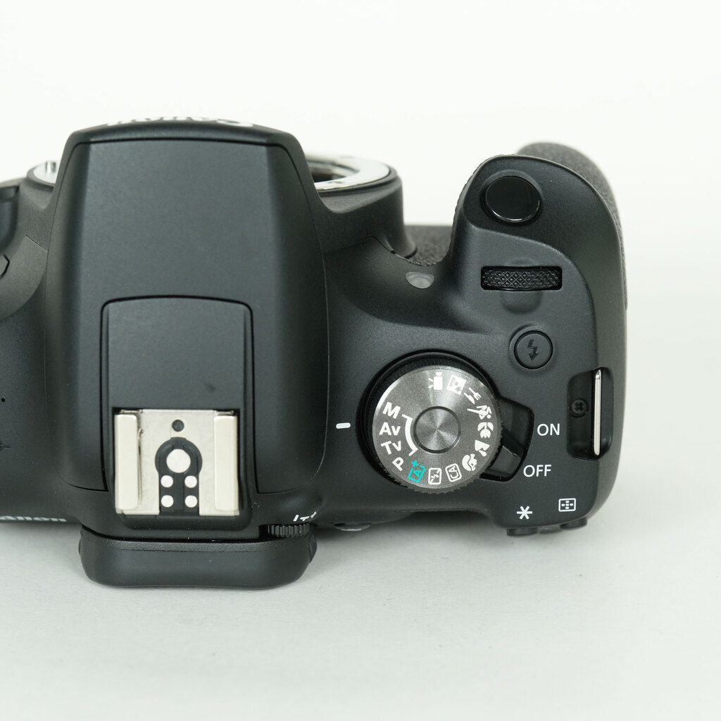 Canon EOS Kiss X90 ボディ Canon EOS Kiss X90 ボディ