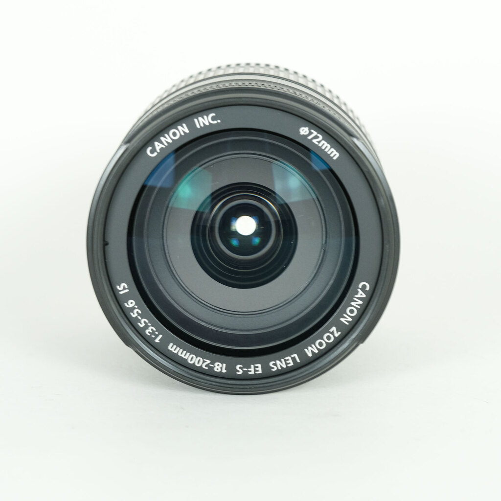 Canon EF-S18-200mm F3.5-5.6 IS