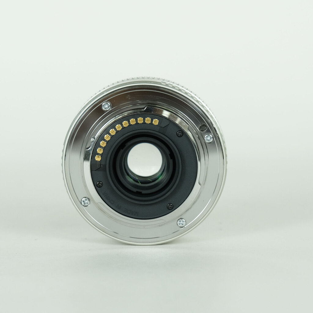 OLYMPUS M.ZUIKO DIGITAL 17mm F2.8 シルバーの出品 | ONE SCENE（ワン