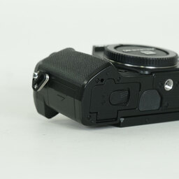 OM SYSTEM OM-5