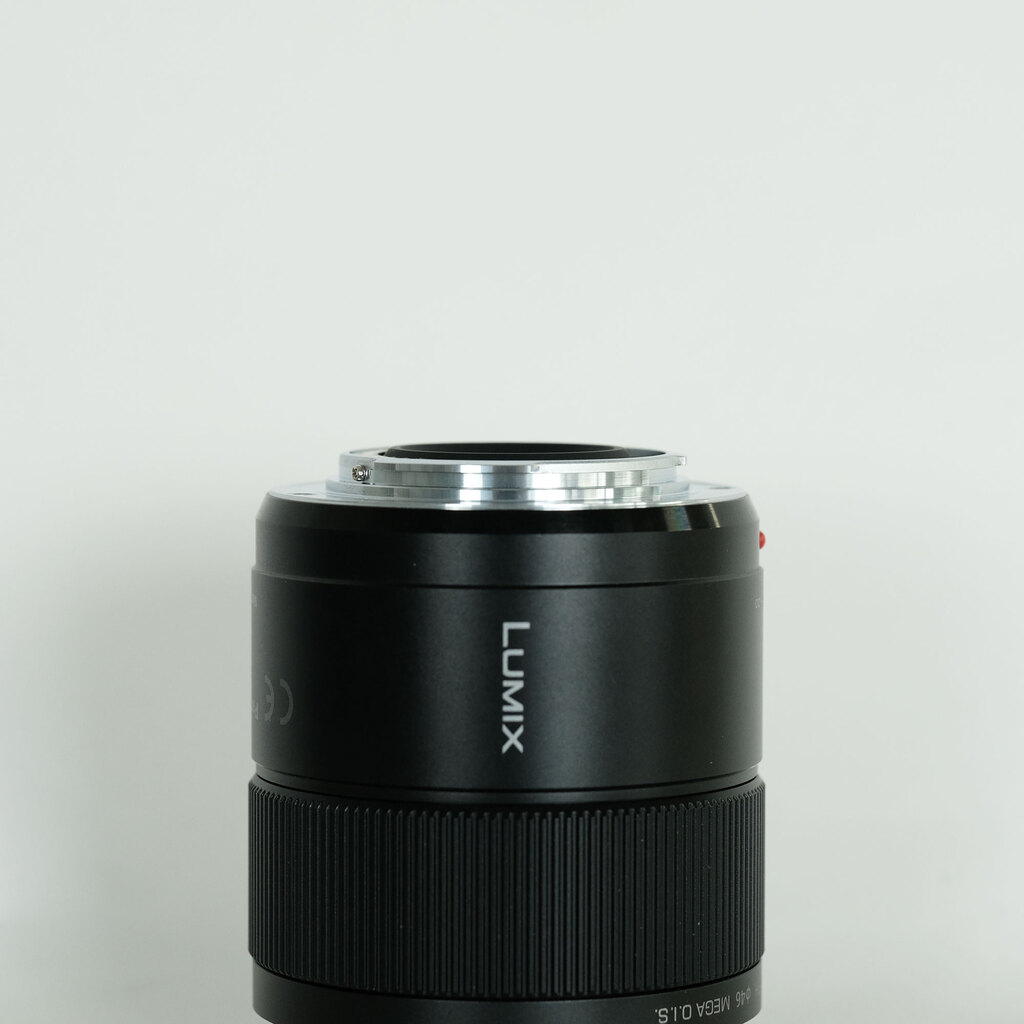 Panasonic LUMIX G MACRO 30mm F2.8 ASPH. MEGA O.I.S. Panasonic LUMIX G MACRO 30mm F2.8 ASPH. MEGA O.I.S.
