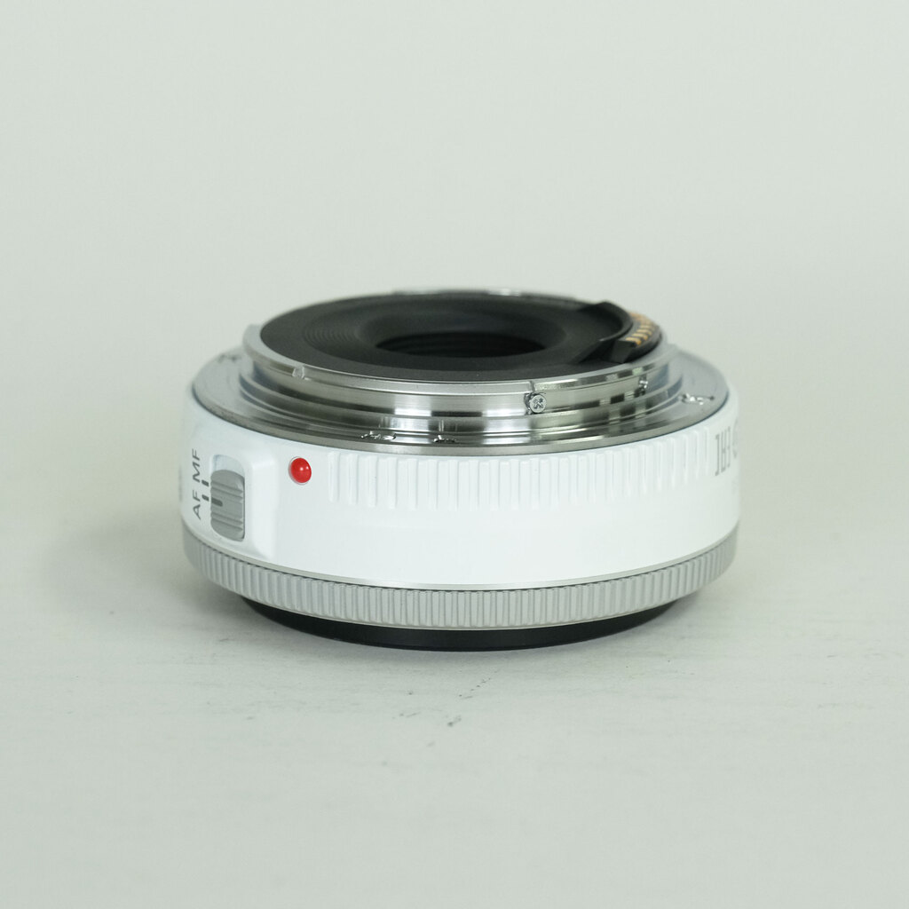 Canon EF40mm F2.8 STM ホワイト