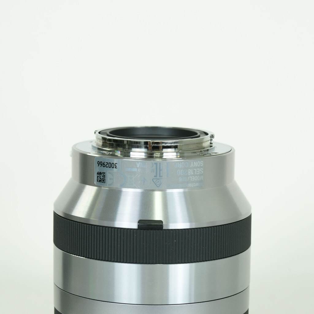 SONY E18-200mm F3.5-6.3 OSS SEL18200