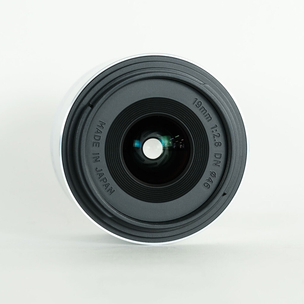 SIGMA A 19mm F2.8 DN (ソニーE用)　シルバー