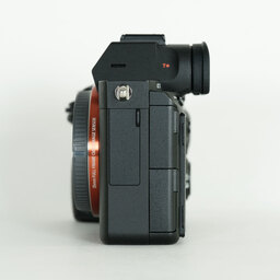 SONY α7 III（ILCE-7M3）