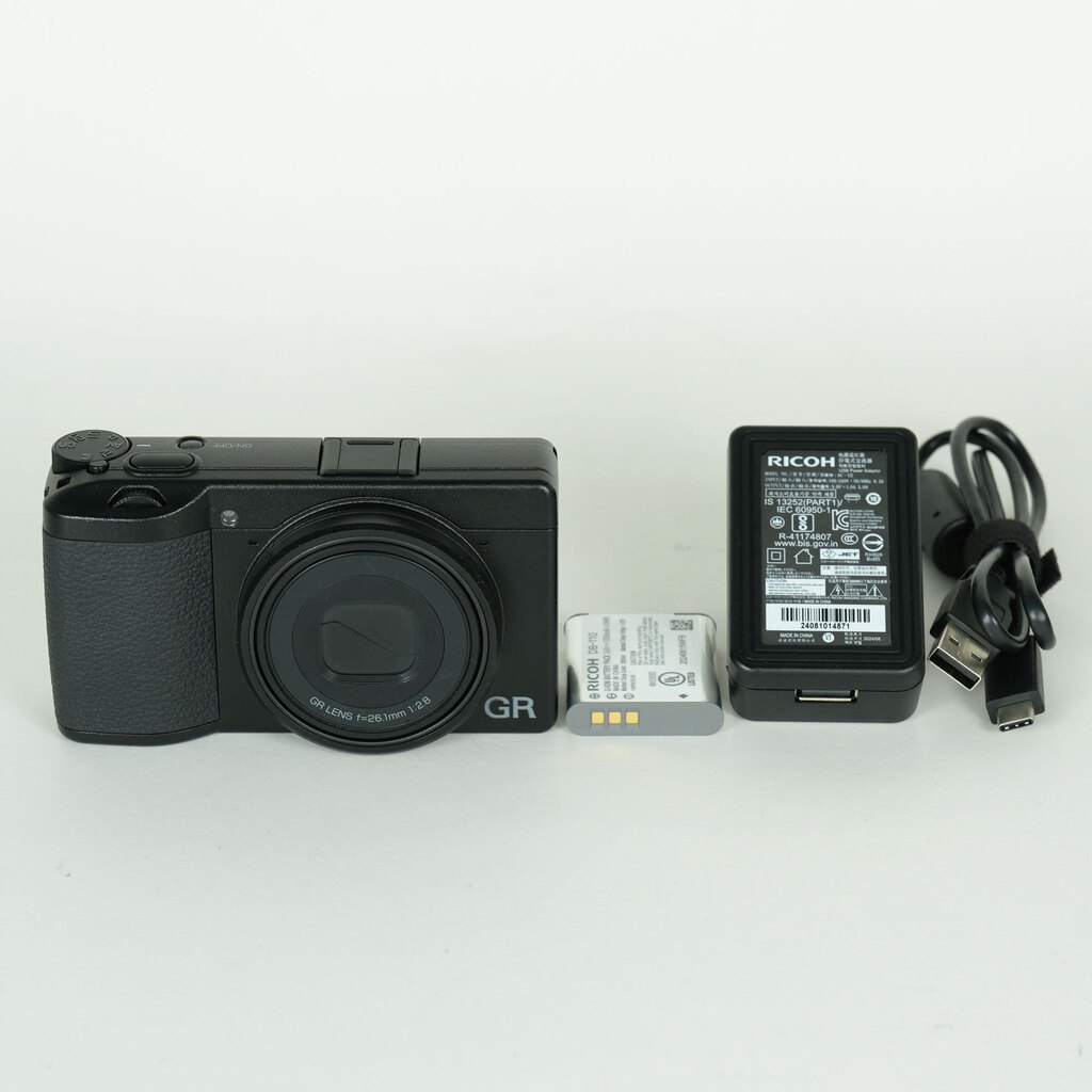 RICOH GR IIIx RICOH GR IIIx